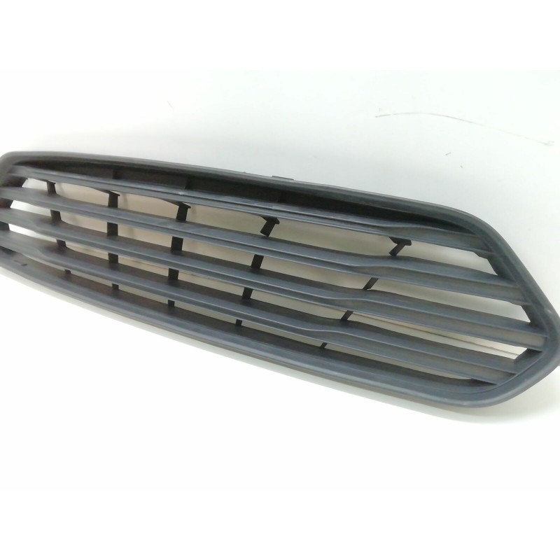 Ford Courier 2013-2016 Ön Tampon Panjuru Yan Sanayi