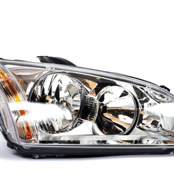 Ford Focus 2006-2008 Beyaz Zemin Komple Sağ Far Yan Sanayi